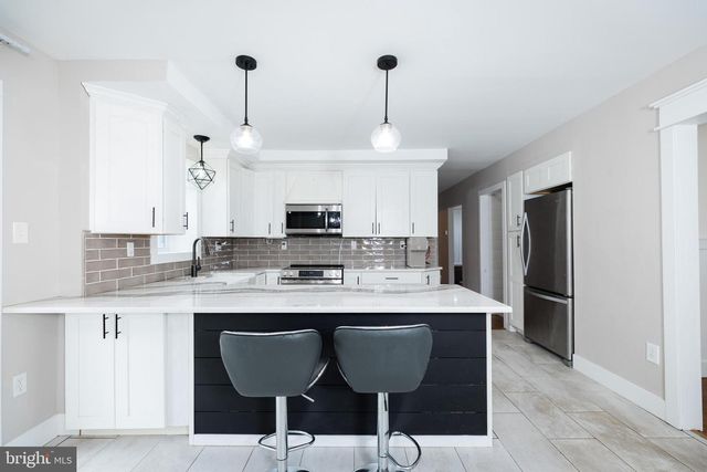 222 N STAR RD, Newark, DE 19711