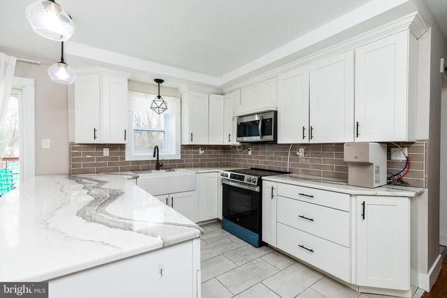 222 N STAR RD, Newark, DE 19711