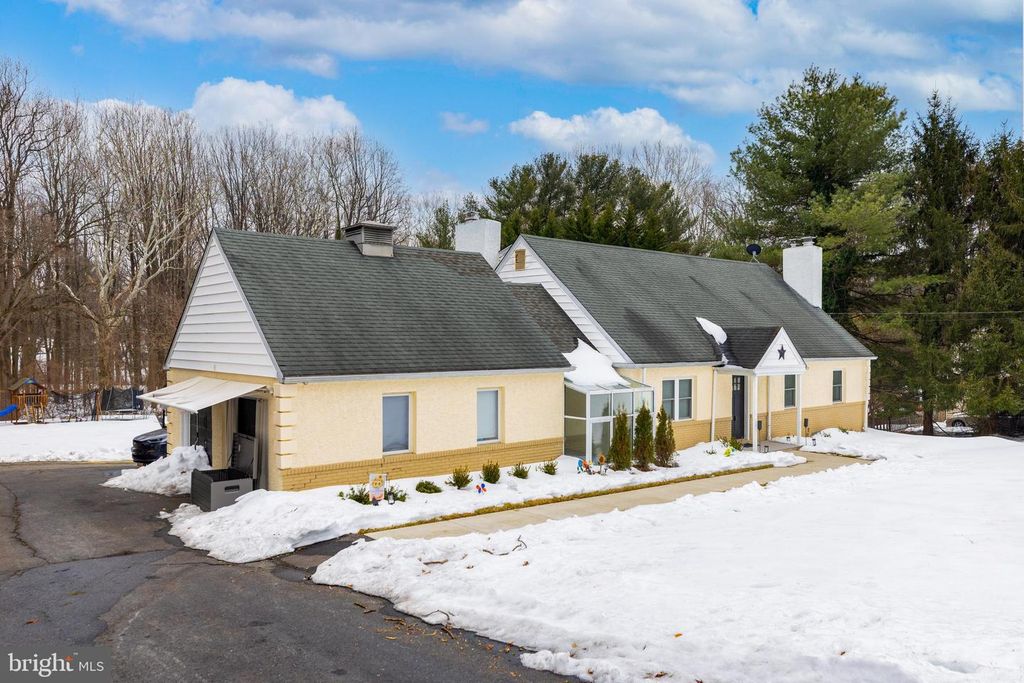 222 N STAR RD, Newark, DE 19711