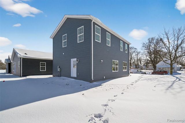 7511 Packard Avenue, Warren, MI 48091