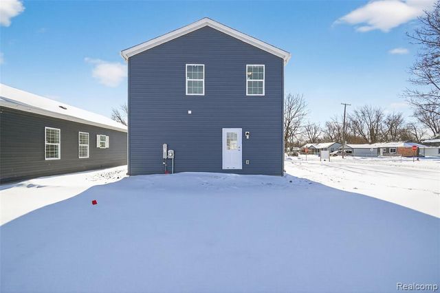 7511 Packard Avenue, Warren, MI 48091