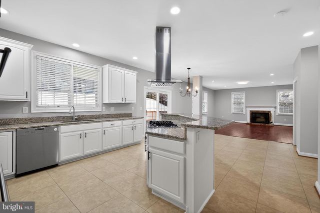 14019 WEEPING CHERRY DR, Rockville, MD 20850