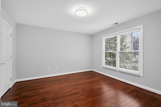 14019 WEEPING CHERRY DR, Rockville, MD 20850