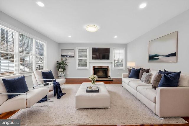 14019 WEEPING CHERRY DR, Rockville, MD 20850