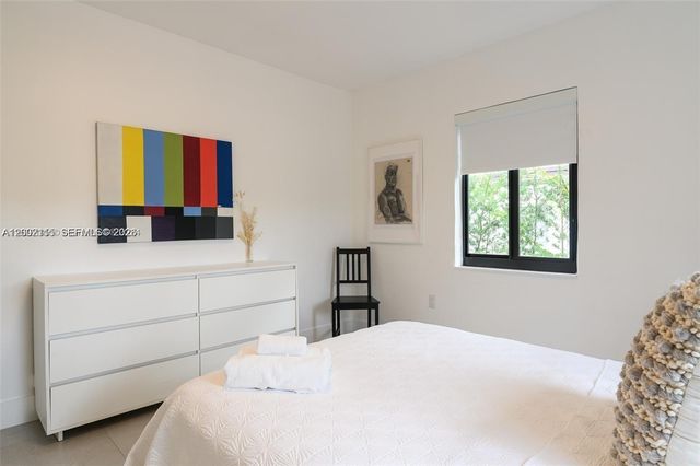 5981 SW 13th Ter, West Miami, FL 33144