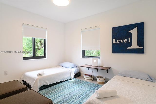 5981 SW 13th Ter, West Miami, FL 33144