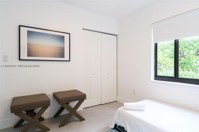 5981 SW 13th Ter, West Miami, FL 33144