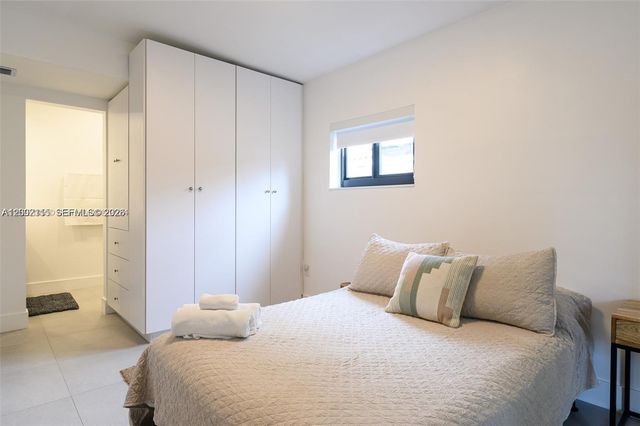 5981 SW 13th Ter, West Miami, FL 33144