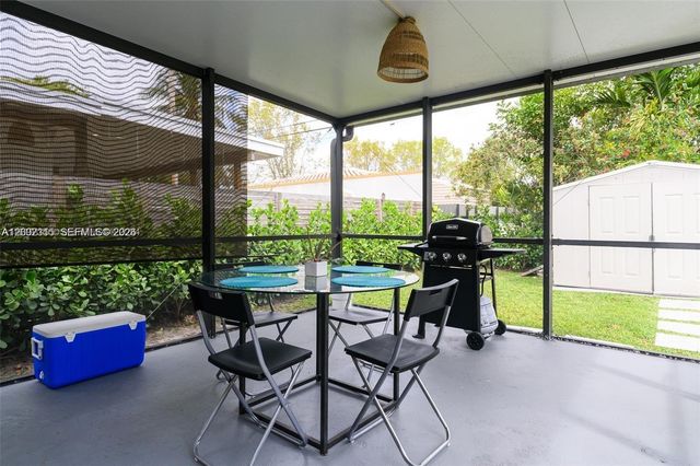 5981 SW 13th Ter, West Miami, FL 33144