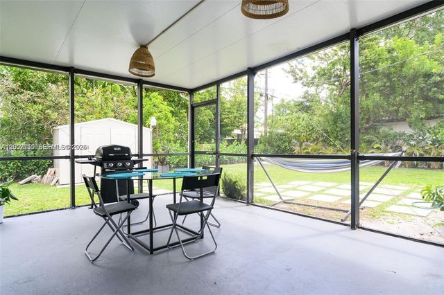 5981 SW 13th Ter, West Miami, FL 33144