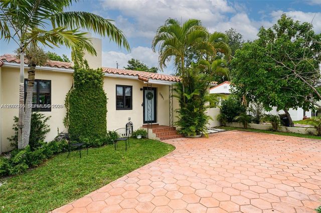 5981 SW 13th Ter, West Miami, FL 33144