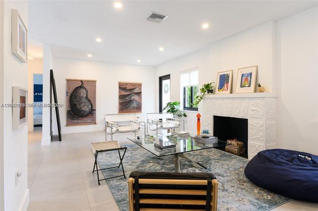 5981 SW 13th Ter, West Miami, FL 33144