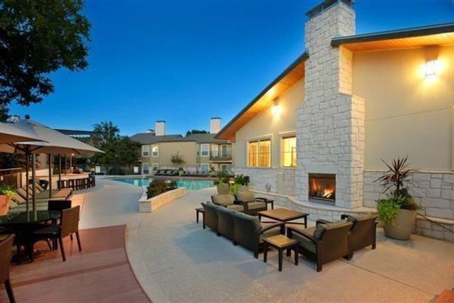 2800 Bartons Bluff LN 2704, Austin, TX 78746