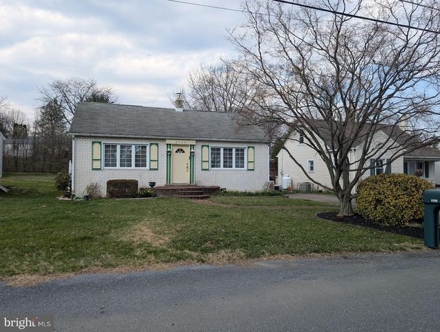 6108 BLUE GRASS AVE, Harrisburg, PA 17112