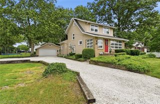 8562 Essex Avenue NW, North Canton, OH 44720