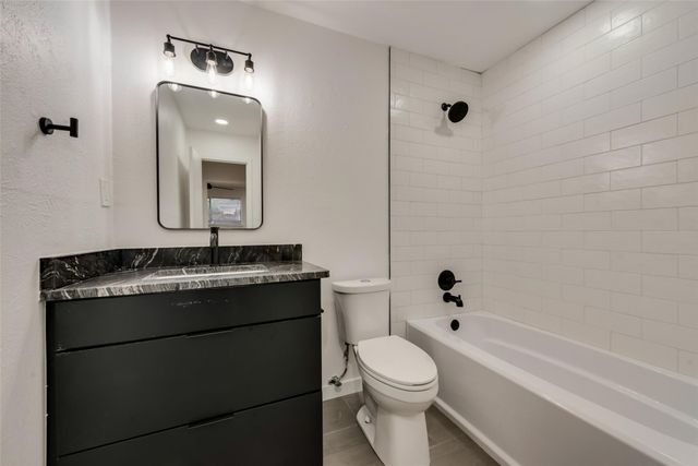 7530 Brentcove Circle, Dallas, TX 75214
