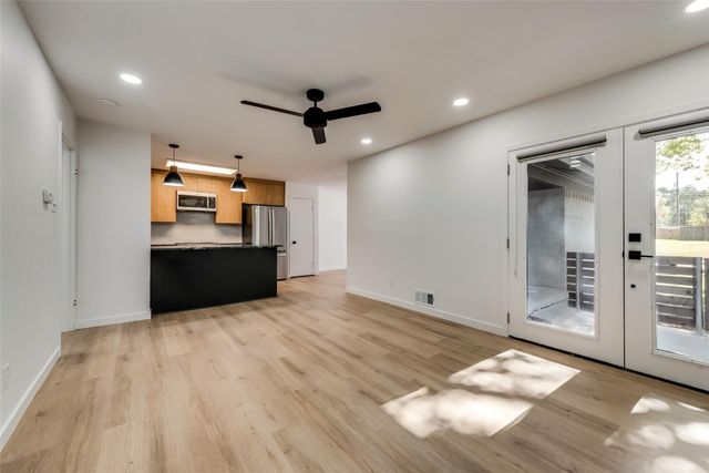 7530 Brentcove Circle, Dallas, TX 75214