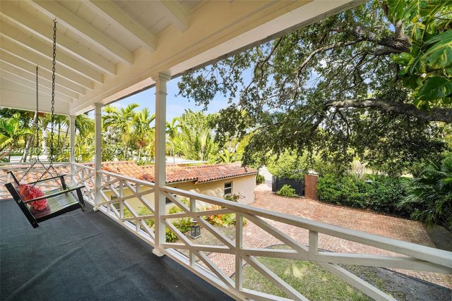 5842 Alton Rd, Miami Beach, FL 33140