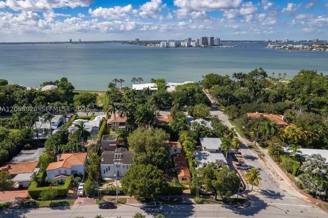 5842 Alton Rd, Miami Beach, FL 33140