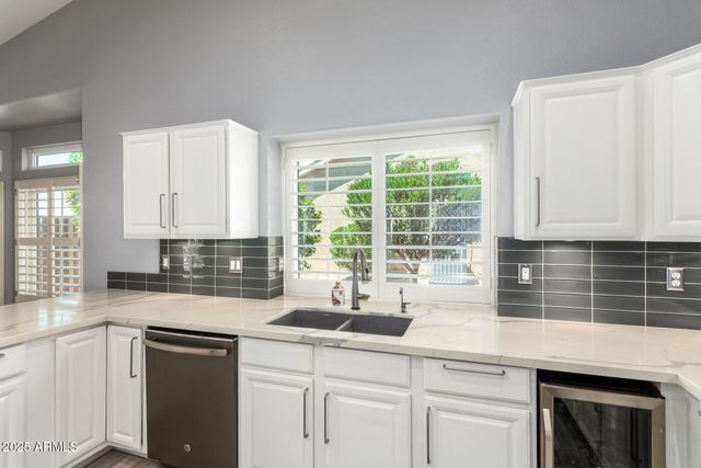 19720 N 83RD Drive, Peoria, AZ 85382