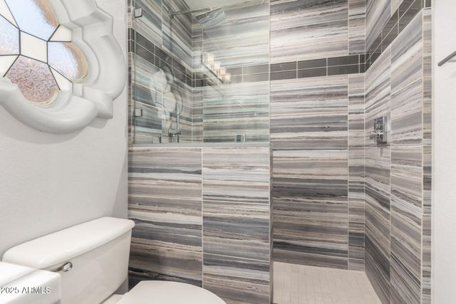 19720 N 83RD Drive, Peoria, AZ 85382