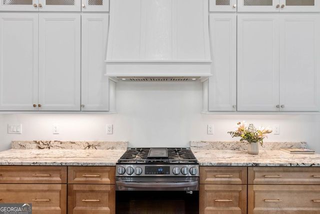183 Lake Pointe Road, Hartwell, GA 30643