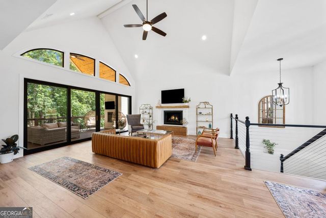 183 Lake Pointe Road, Hartwell, GA 30643