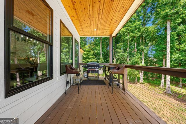 183 Lake Pointe Road, Hartwell, GA 30643
