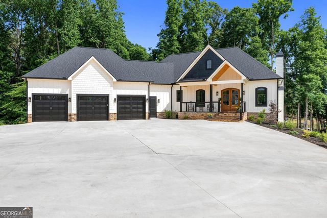 183 Lake Pointe Road, Hartwell, GA 30643
