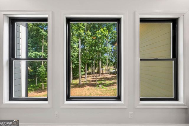 183 Lake Pointe Road, Hartwell, GA 30643