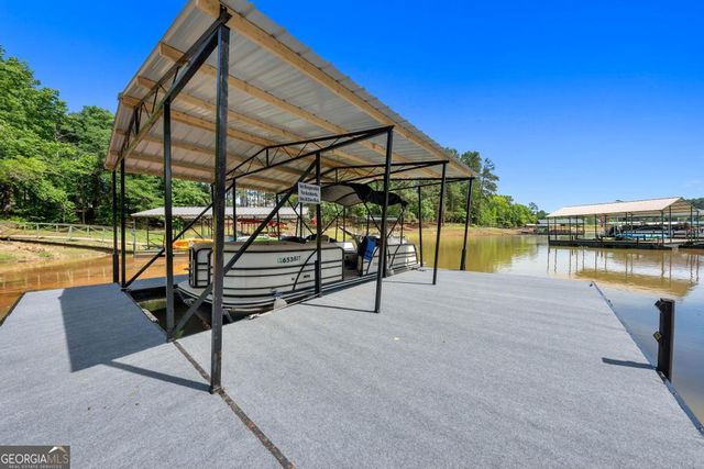 183 Lake Pointe Road, Hartwell, GA 30643