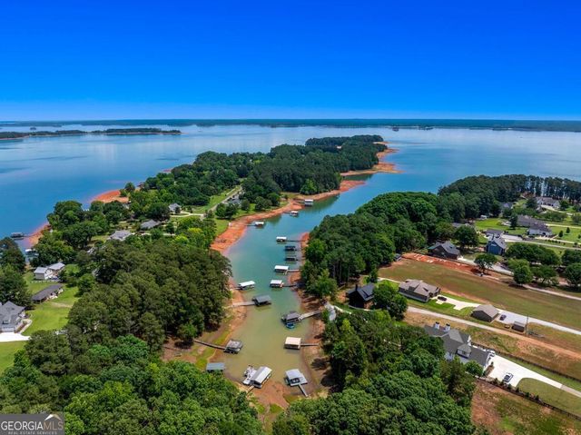 183 Lake Pointe Road, Hartwell, GA 30643