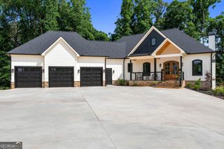 183 Lake Pointe Road, Hartwell, GA 30643