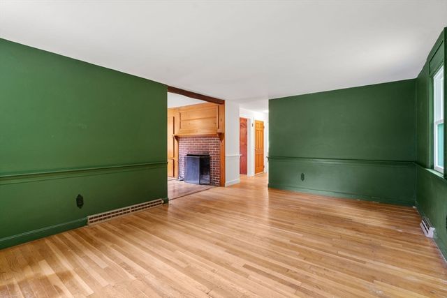 19 Frances Hill Rd, Westford, MA 01886