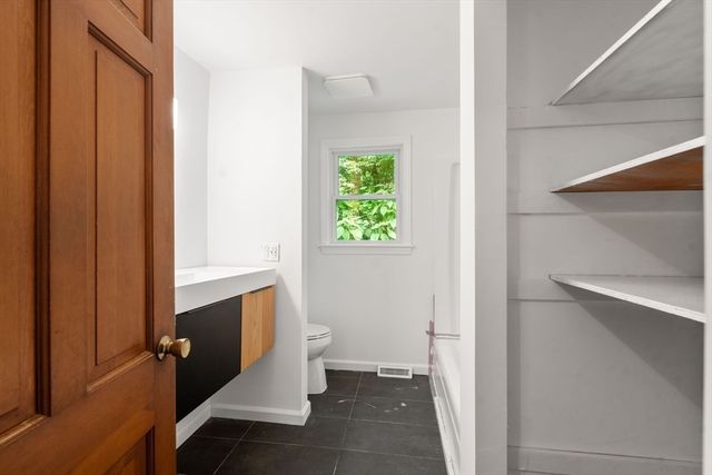 19 Frances Hill Rd, Westford, MA 01886
