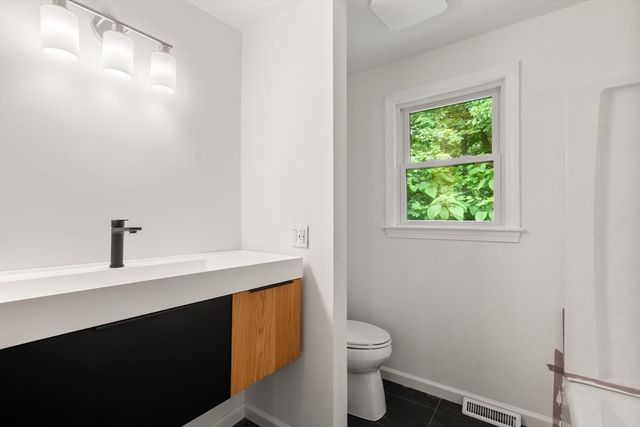 19 Frances Hill Rd, Westford, MA 01886