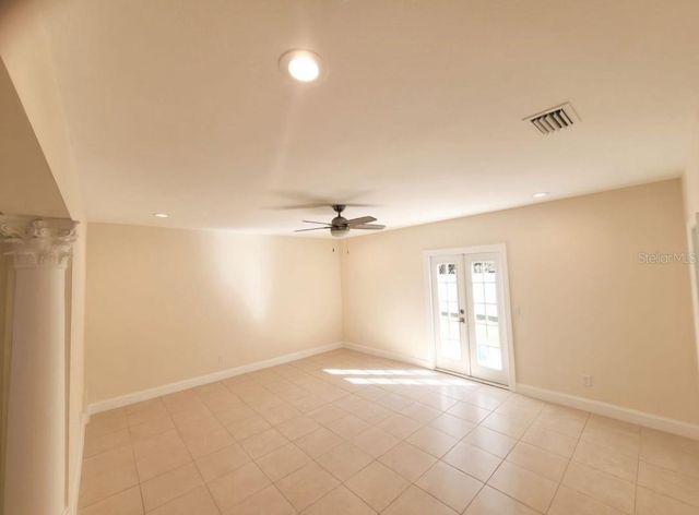8605 MAY CIRCLE, Tampa, FL 33614