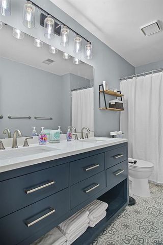 1016 Howard George Drive, Manchester, MO 63021