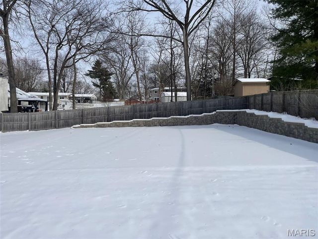 1016 Howard George Drive, Manchester, MO 63021