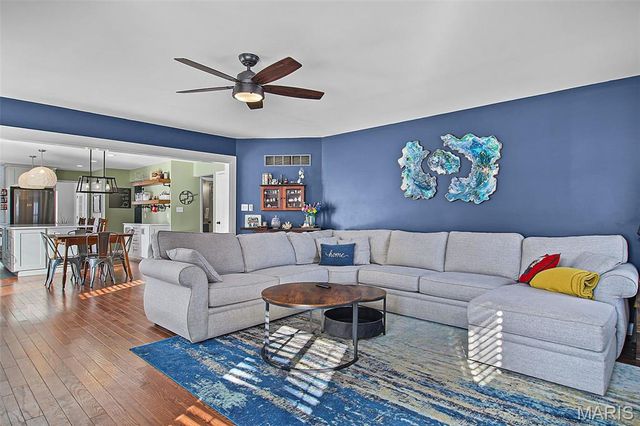 1016 Howard George Drive, Manchester, MO 63021