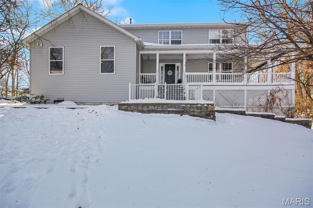 1016 Howard George Drive, Manchester, MO 63021