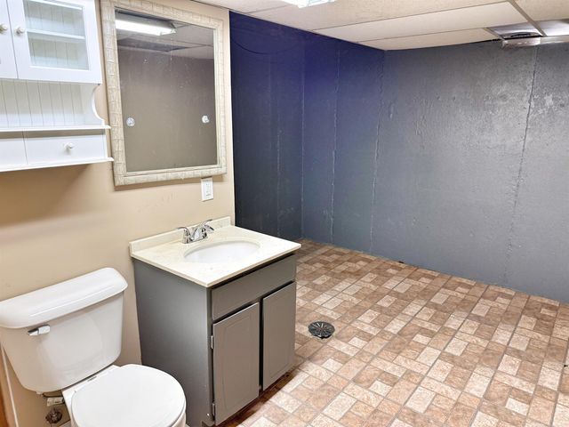 28859 Floral Street, Roseville, MI 48066