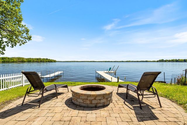 107 Hillside Court, Fox Lake, IL 60020