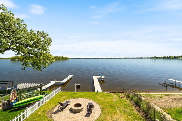 107 Hillside Court, Fox Lake, IL 60020