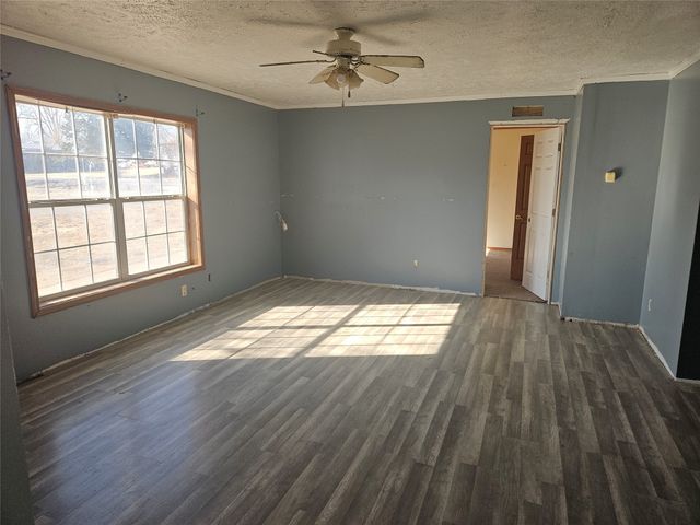 301 NE C Street, Melcher Dallas, IA 50062