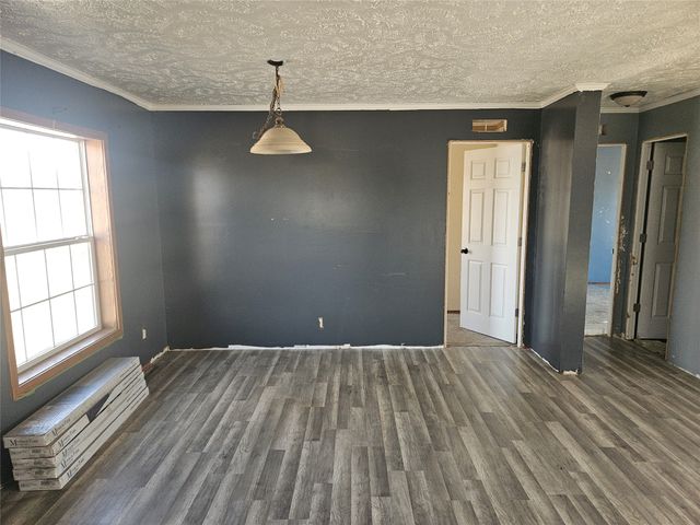 301 NE C Street, Melcher Dallas, IA 50062