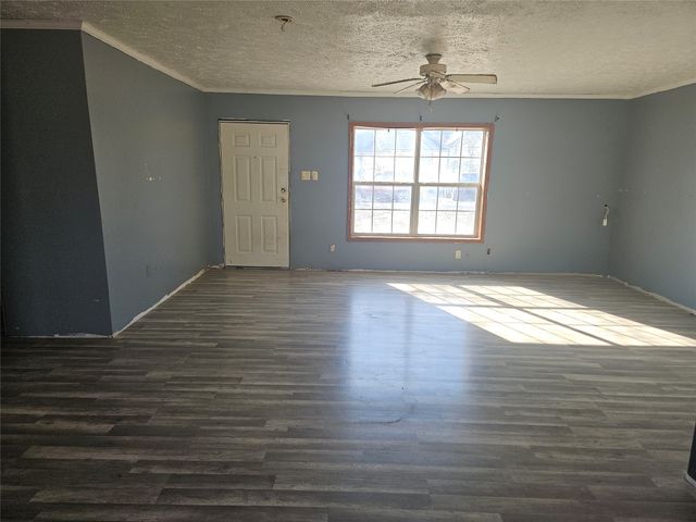 301 NE C Street, Melcher Dallas, IA 50062