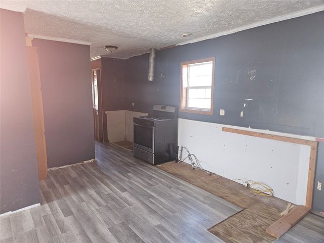 301 NE C Street, Melcher Dallas, IA 50062