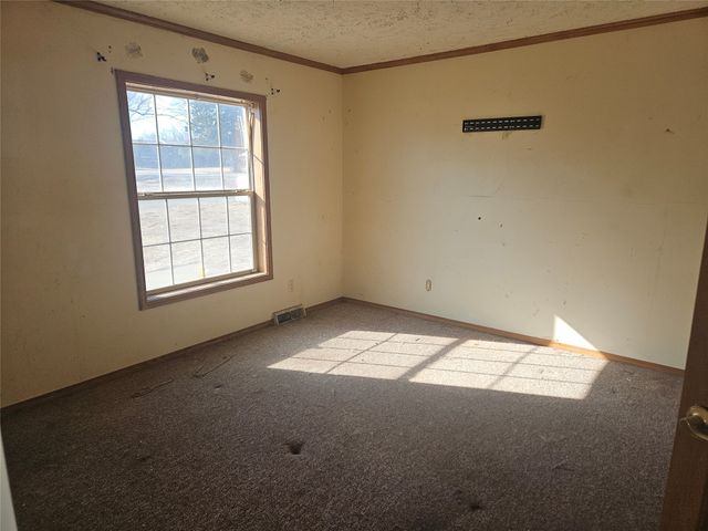 301 NE C Street, Melcher Dallas, IA 50062