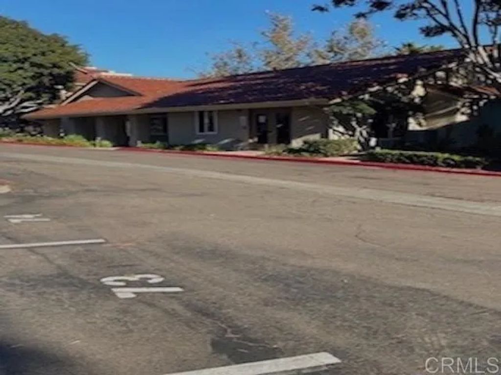 3463 Caminito Sierra 303, Carlsbad, CA 92009